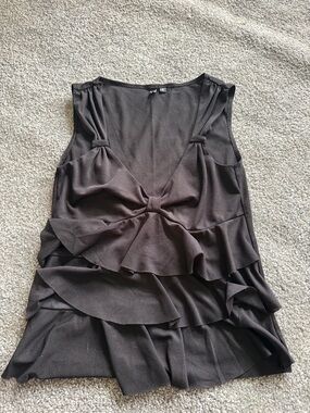 Trixxi Black Ruffled Sleeveless V-Neck Blouse